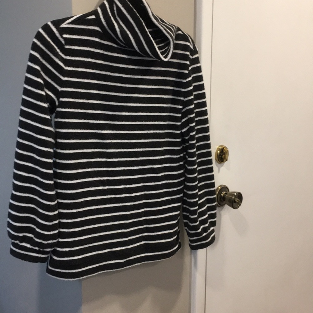 Soft funnel neck top grey